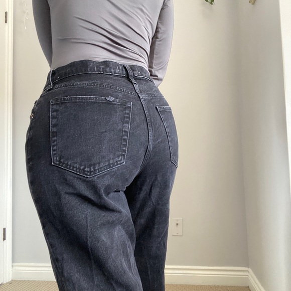 ABERCROMBIE & FITCH 90s Straight Ultra High Rise Black Jeans - Picture 3 of 6